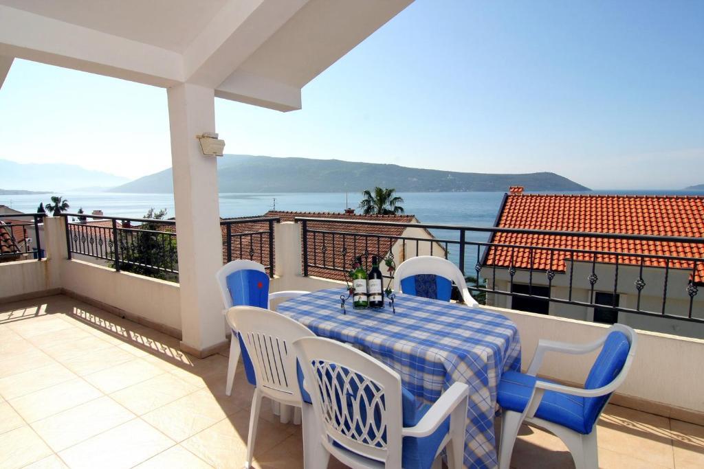 Nikic Apartments Herceg Novi Bagian luar foto